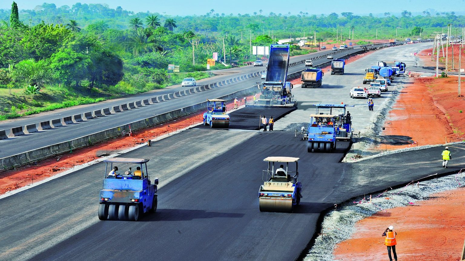 Julius Berger given a one-year deadline to finish the N280bn road project Julius Berger given a one-year deadline to finish the N280bn road project