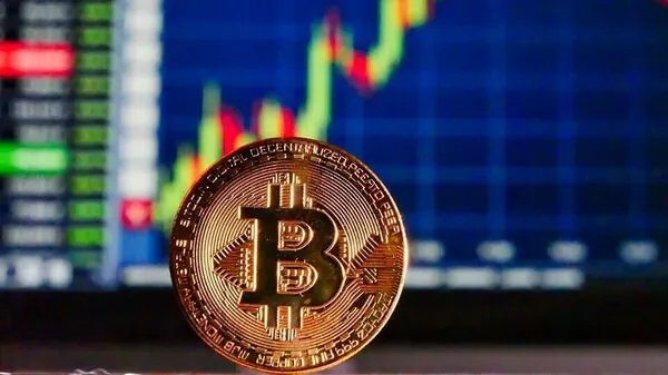Bitcoin Hits All-Time High of $106,000 as Trump Administration Embraces Crypto