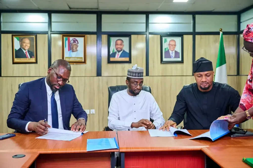 Flutterwave Partners with SMEDAN to Empower Small Businesses with Digital Payment Solutions Flutterwave Partners with SMEDAN to Empower Small Businesses with Digital Payment Solutions