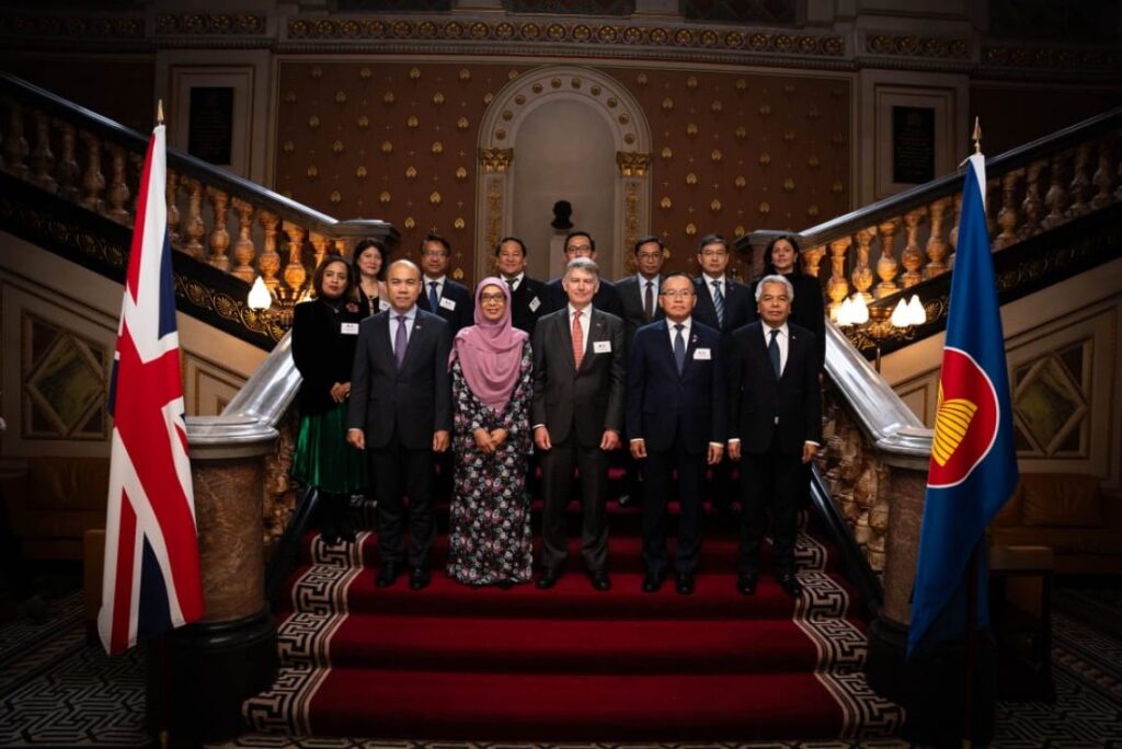 Uk Explores Regulatory Reforms to Boost Gender Equality and Empower MSMEs in ASEAN