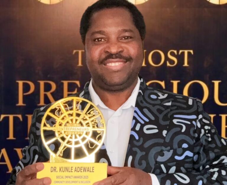 From Canvas to Community: Nigerian Arts Leader Kunle Adewale Wins Global Impact Prize at GEF 2025