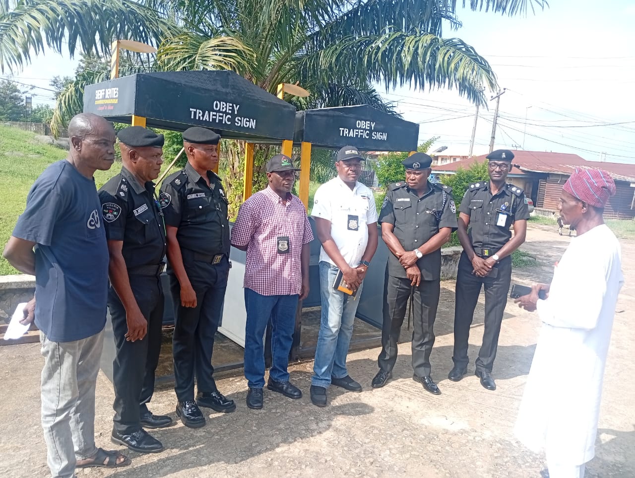 Sheriff Deputies Donates Traffic Control Stands to FUTA and Police Area Command, Akure